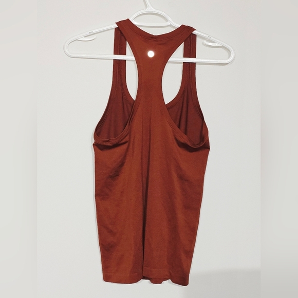 Lululemon Swiftly Tech Racerback 2.0 Dark Terracotta / Dark Terracotta Size 4 - Picture 4 of 6